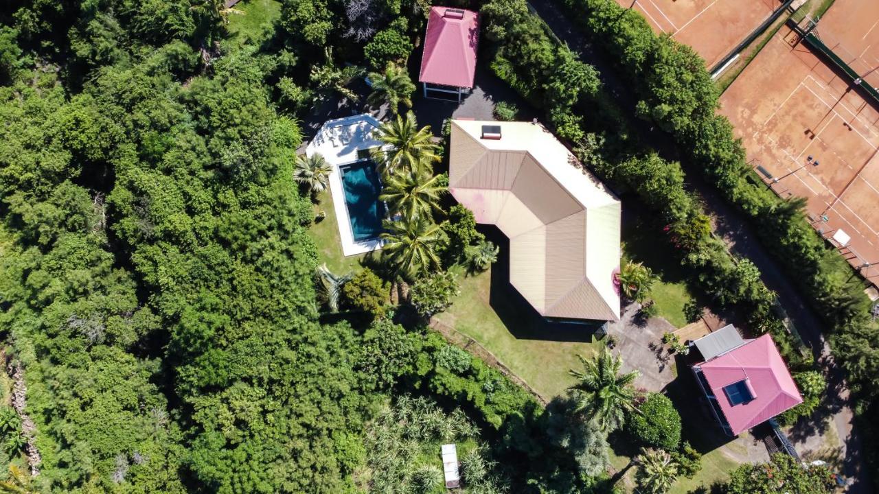 Tipalais Bed & Breakfast แซ็ง-ปีแยร์ ภายนอก รูปภาพ